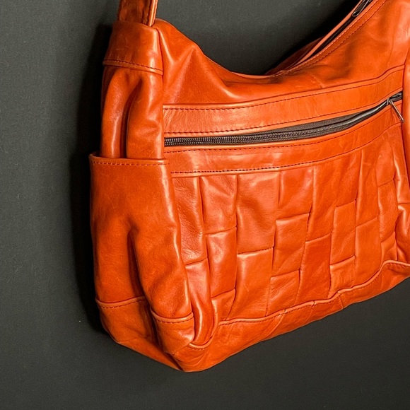 Made in Mexico large ,genuine leather crossbody bag - Picture 2 of 15